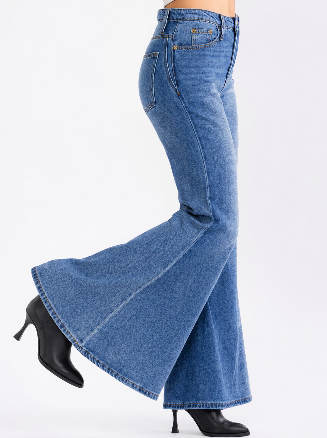 JEAN DAZZIE